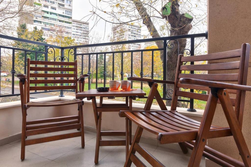 Студио Ларина Burgas Exterior foto